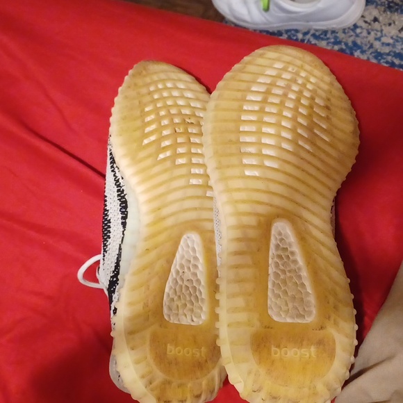 Yeezy 350 zebra - Picture 2 of 2